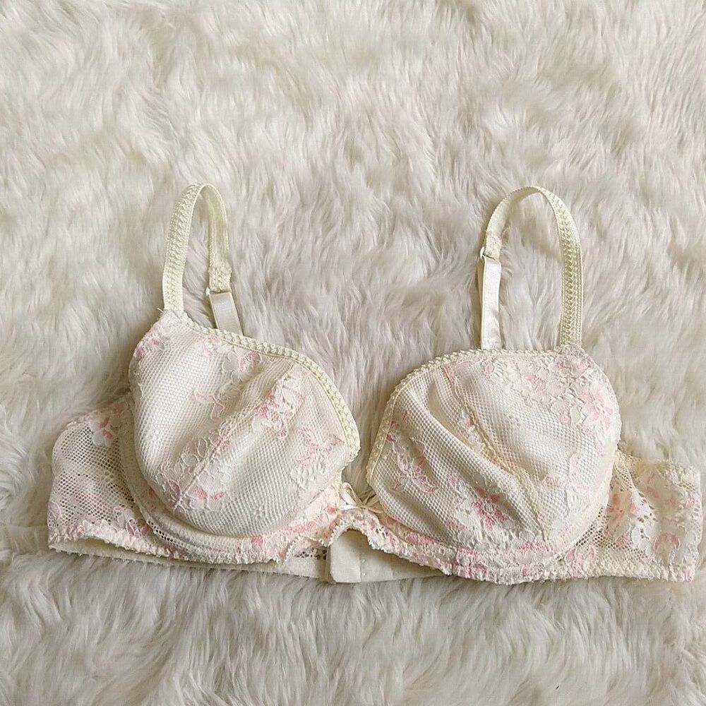 💥5/$25 Victorias Secret Womens sz 34B Bra Ivory Lace Underwired Back Clasp